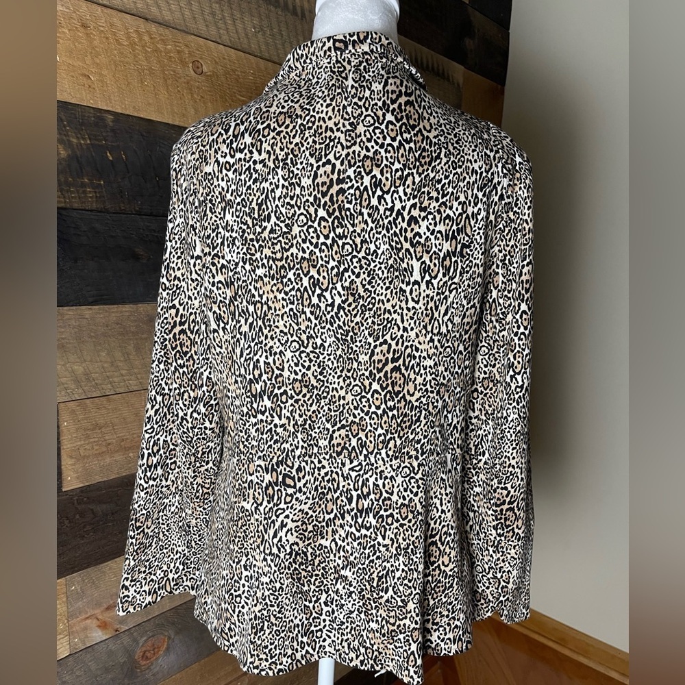 Chico’s Leopard Print Women's Jacket Blazer Size 12/14 - Picture 2 of 7